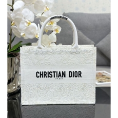 Christian Dior Shopping Bags